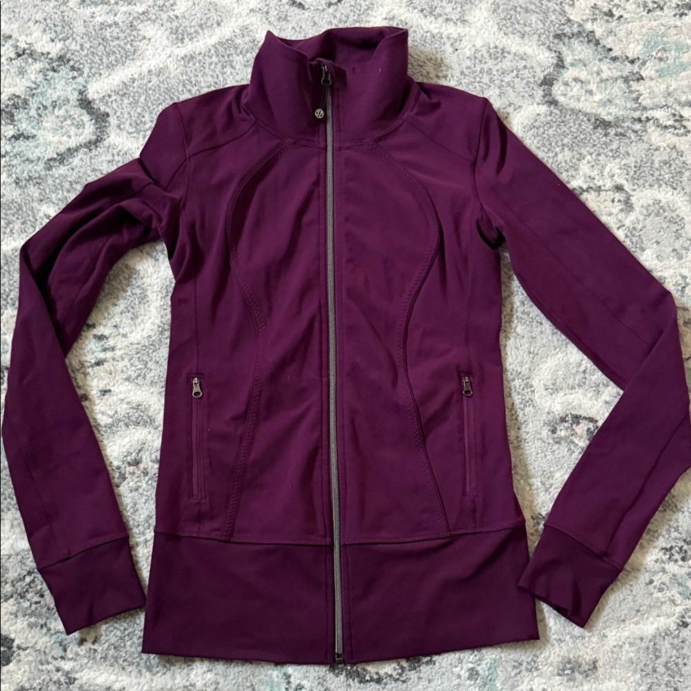 Lululemon Nice Asana Jacket in Plum